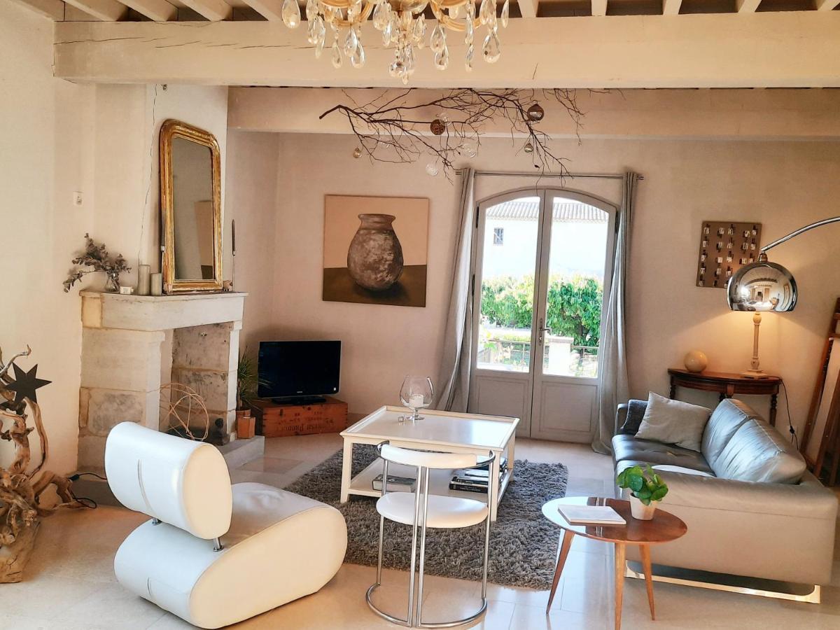 La Villa l Orangerie Vallabregues Bagian luar foto